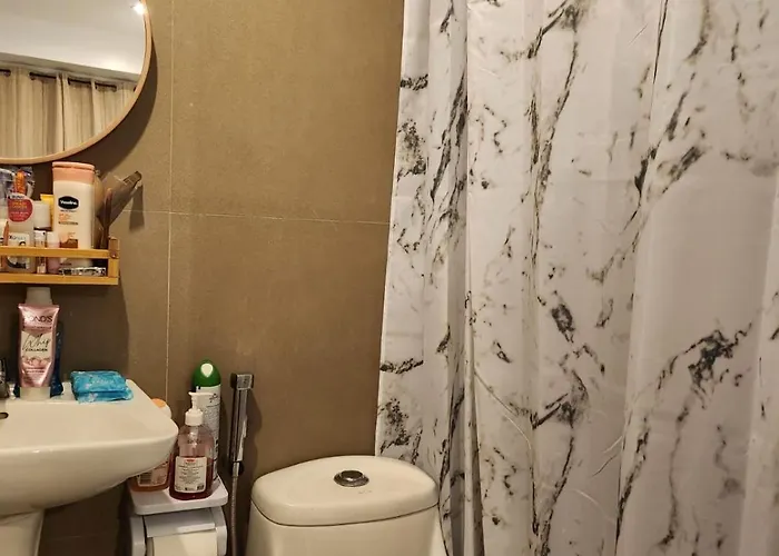 Victoria Towers D - 2 Bedroom Mejia Flat *